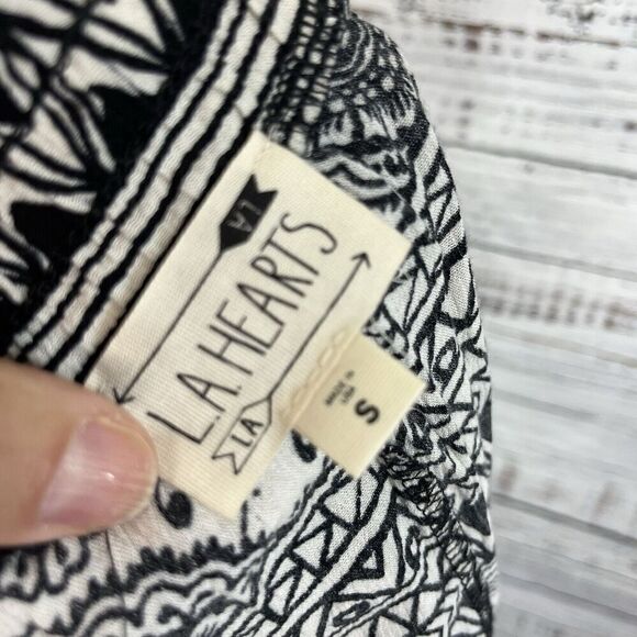 L.A. Harts Skirt size Small Black White Paisley Retro Flowers Hippie Midi Boho - Picture 13 of 13